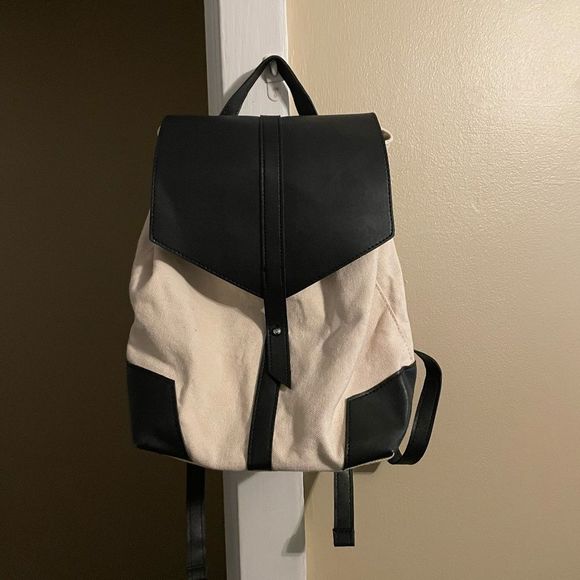Deux Lux Handbags - Deux Lux Demi Backpack